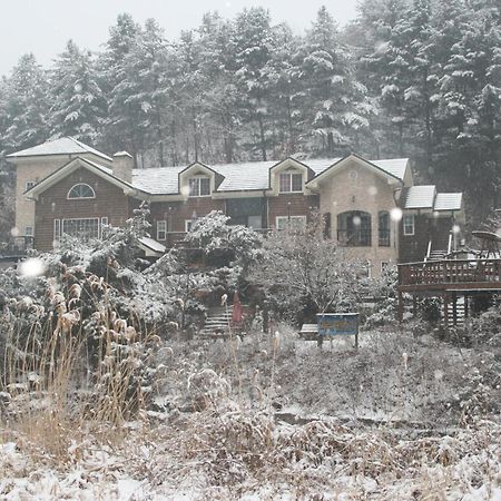 Mir Pension Gapyeong Exterior photo