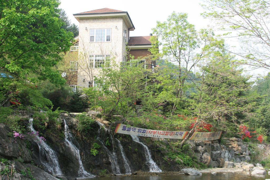 Mir Pension Gapyeong Exterior photo